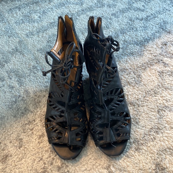 Dolce Vita Strappy Wedge Heels - Picture 2 of 9